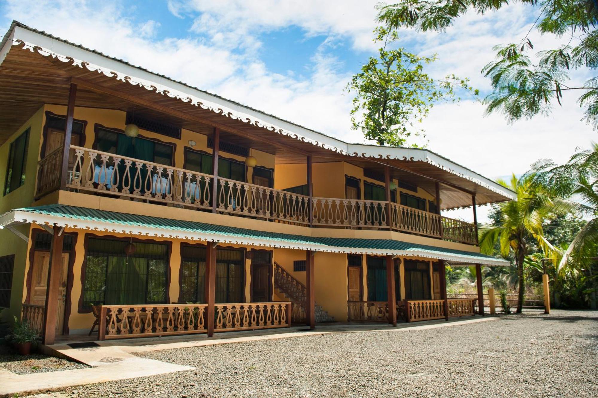 Hotel Sunshine Caribe Puerto Viejo de Talamanca Exterior foto